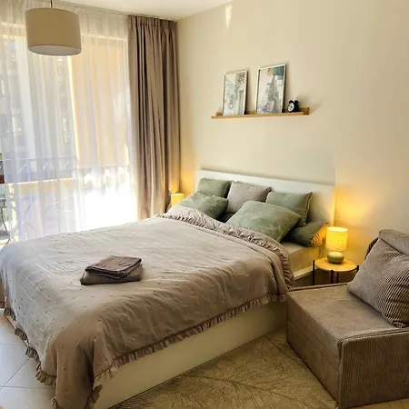 La Dahlia - Cascadas Family Apartament